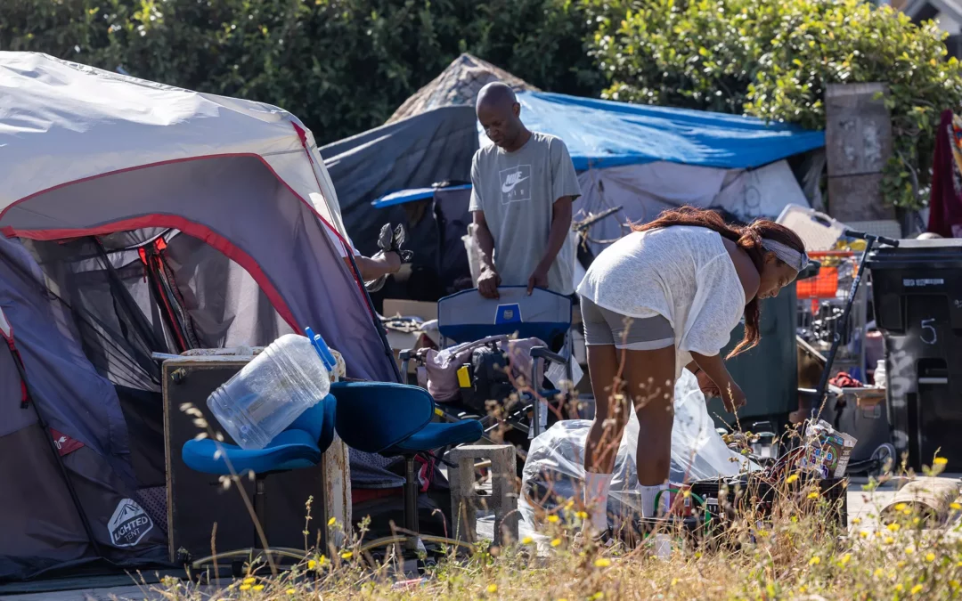 For the first time since 2018, homeless count finds fewer people living on L.A. streets